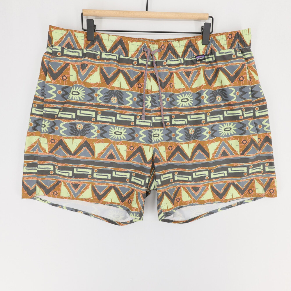 Patagonia Hydropeak Volley Shorts Mens XXL Multi Geometric Print Boardshorts